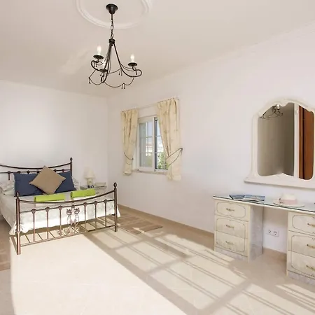 וילה Concorde By *