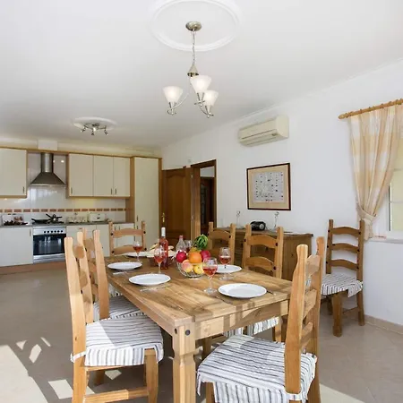 וילה Concorde By